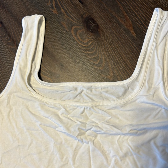 Poseshe White Bodysuit; Women’s 2x - Picture 3 of 3